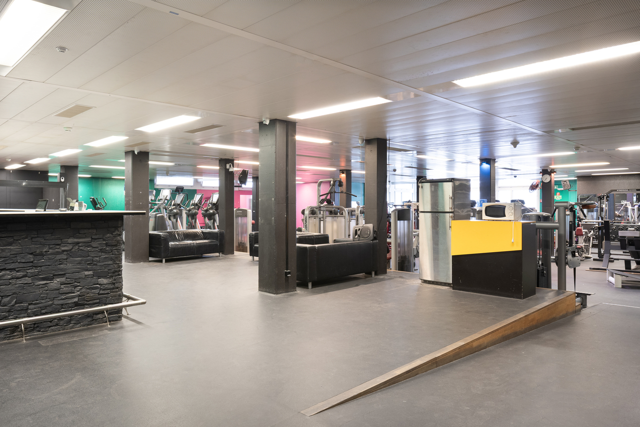 970m² commercial
