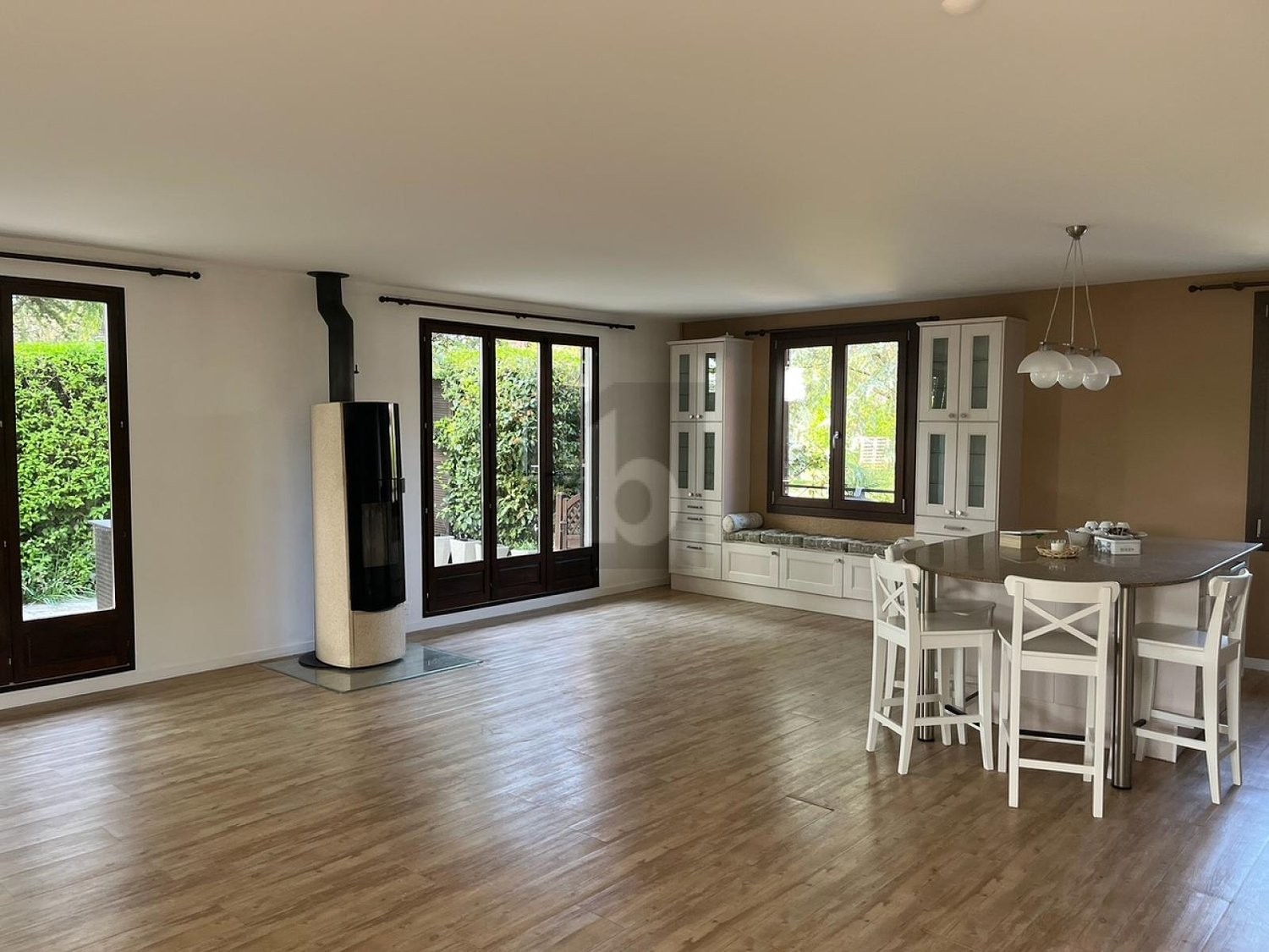 6 rooms single house