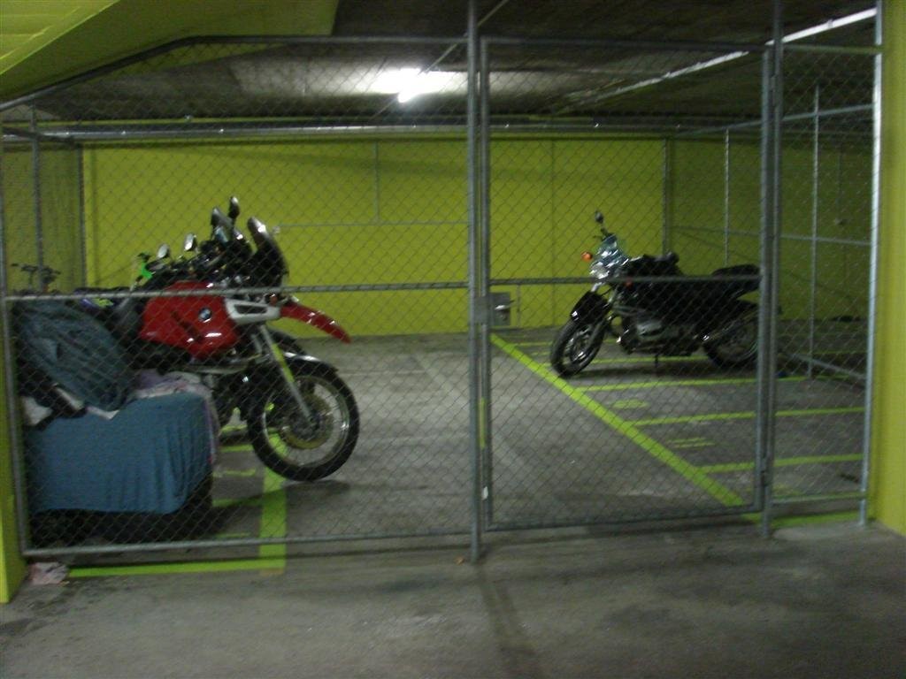 Posti per biciclette coperti","description":"Affittiamo da subito o su accordo posti auto nel garage sotterraneo per CHF 30.00 / mese escl. IVA. Abbiamo suscitato il vostro interesse? Non esitate a contattarci."}