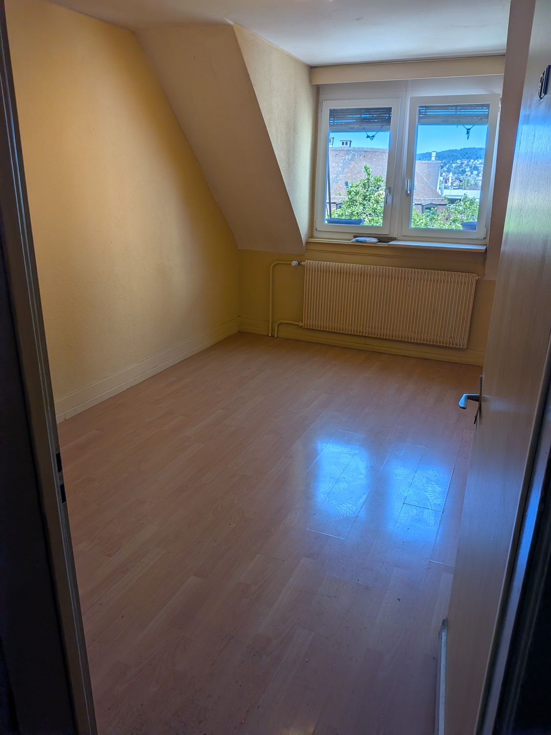 1 room single room, Foto 3 von 7