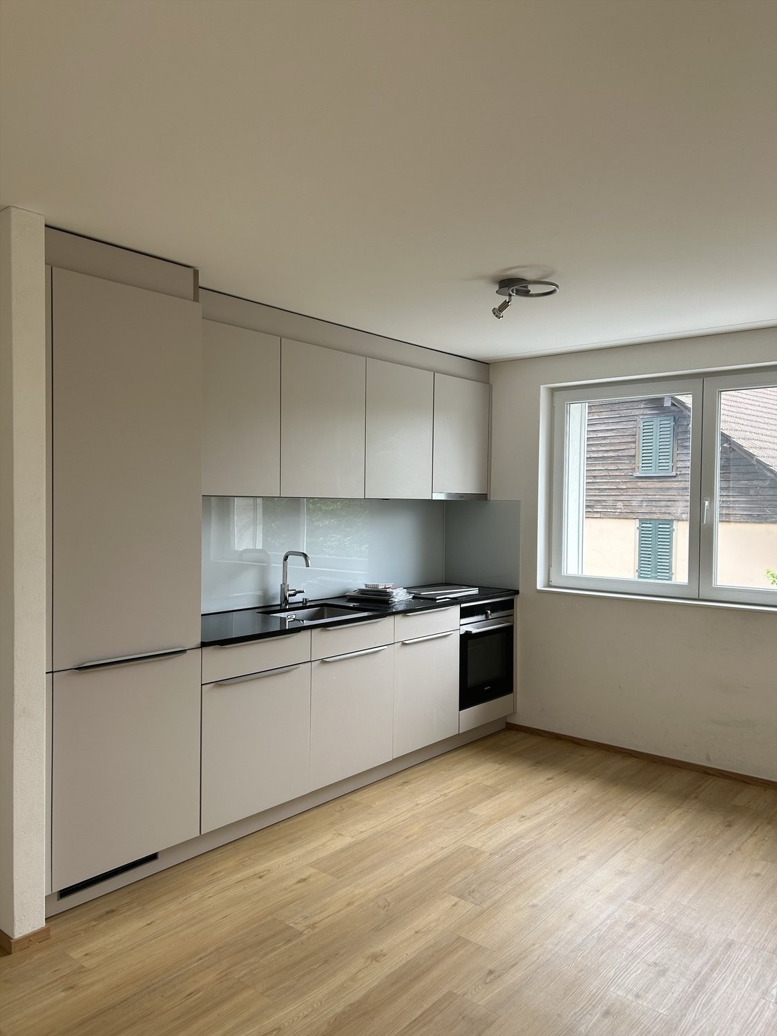Appartement de 2 ½ pièces, photo 2 sur 4