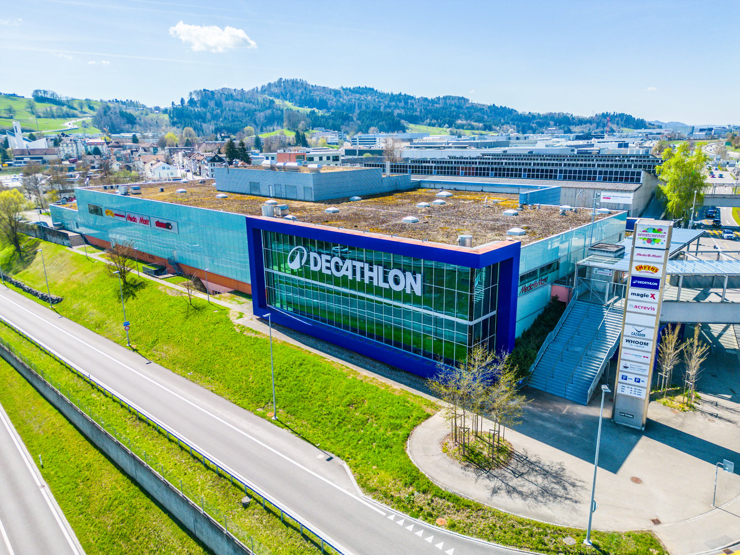 375m² shopping centre, Foto 2 von 8