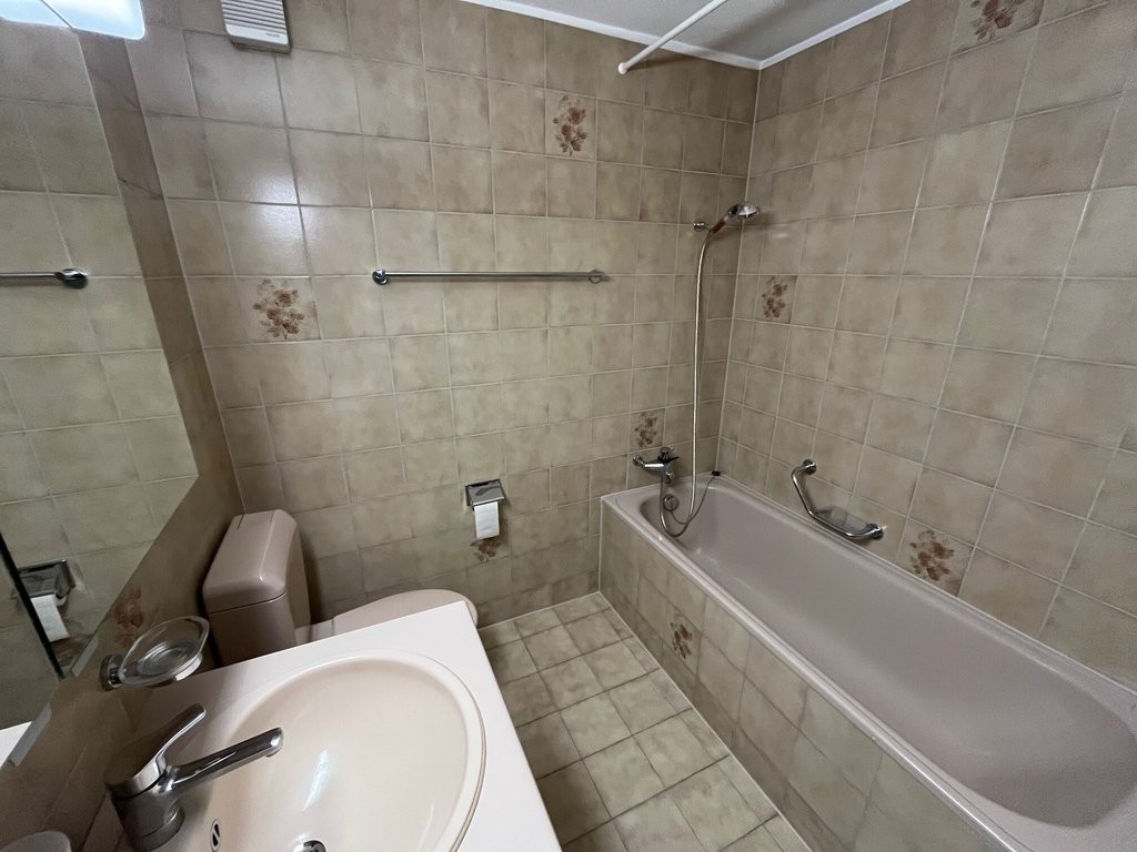 Appartement en attique de 2 ½ pièces