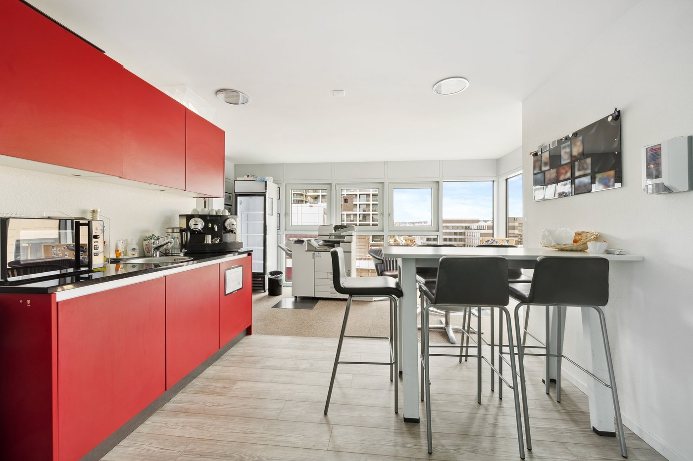 635m² office, Foto 8 von 10