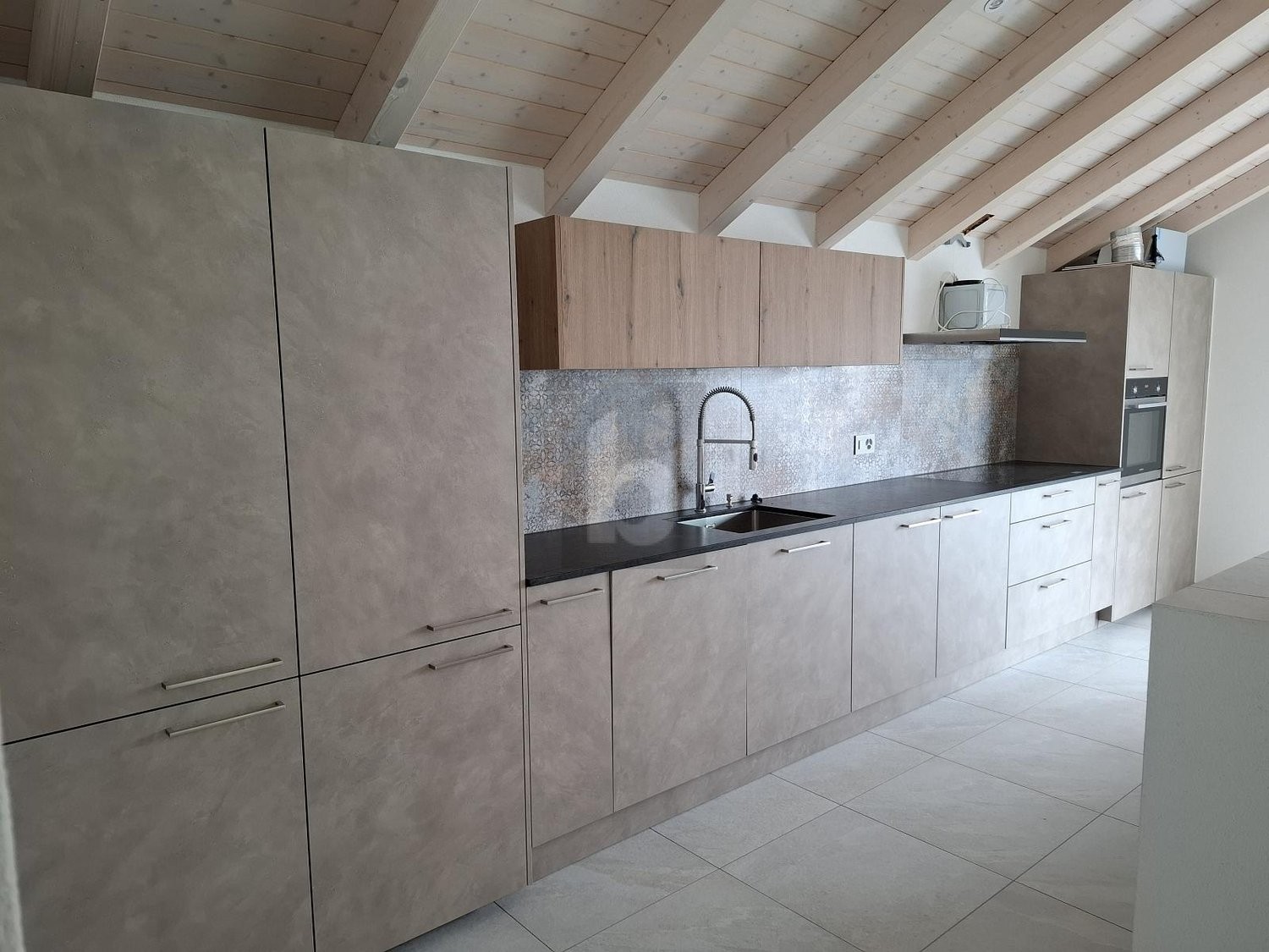 4 ½ Zimmer Attikawohnung, Foto 1 von 4
