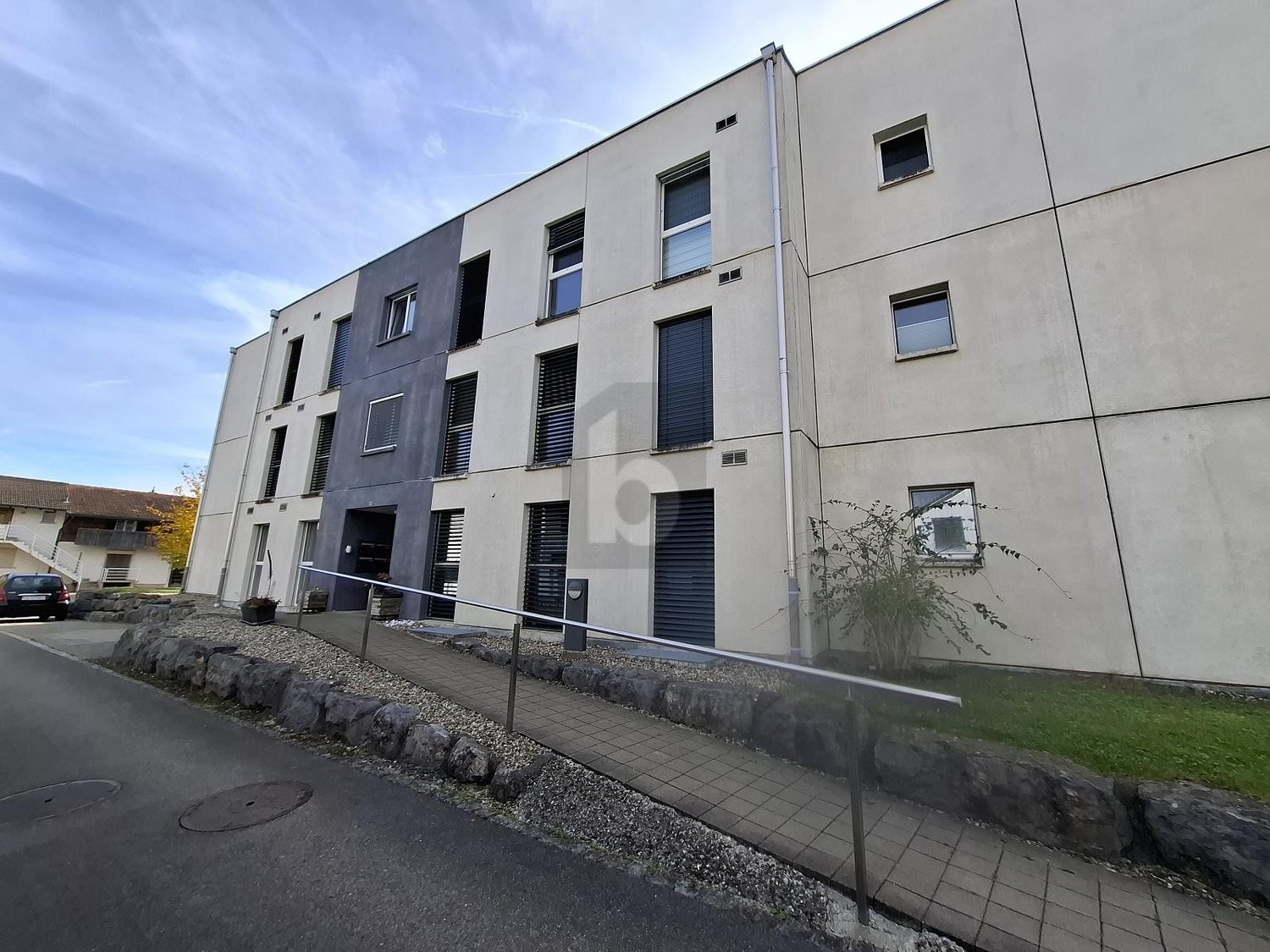 6 rooms apartment