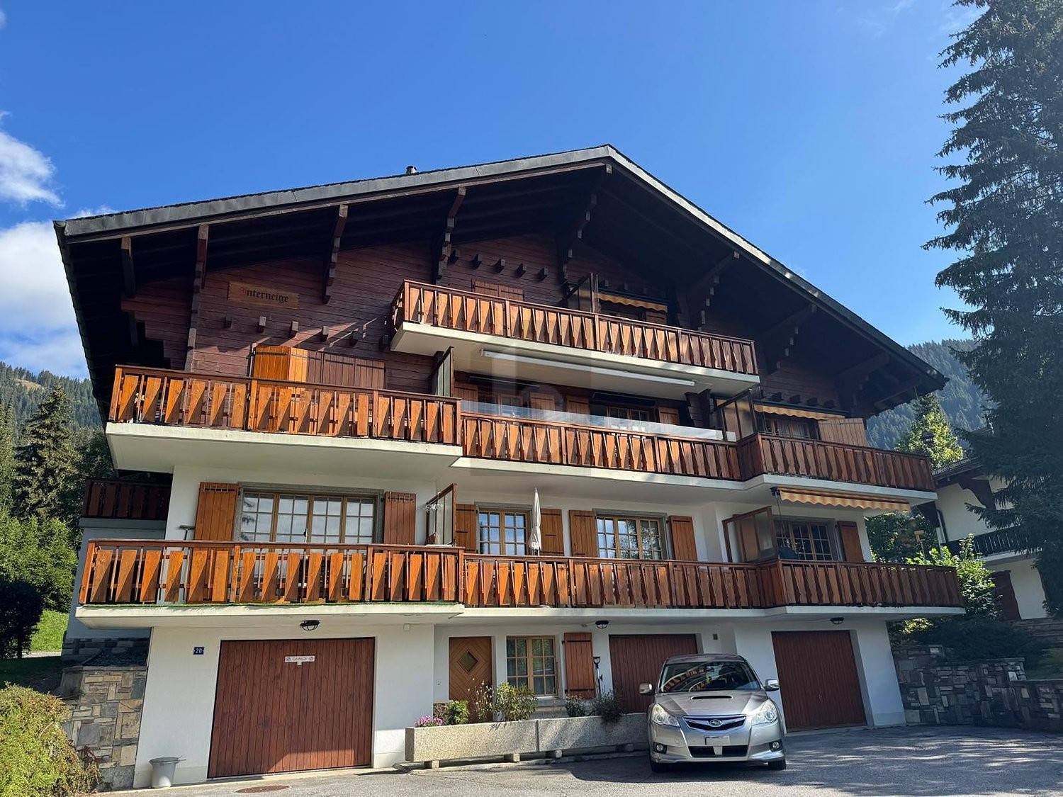 Möblierte 4 ½ Zimmer Wohnung, Foto 1 von 4