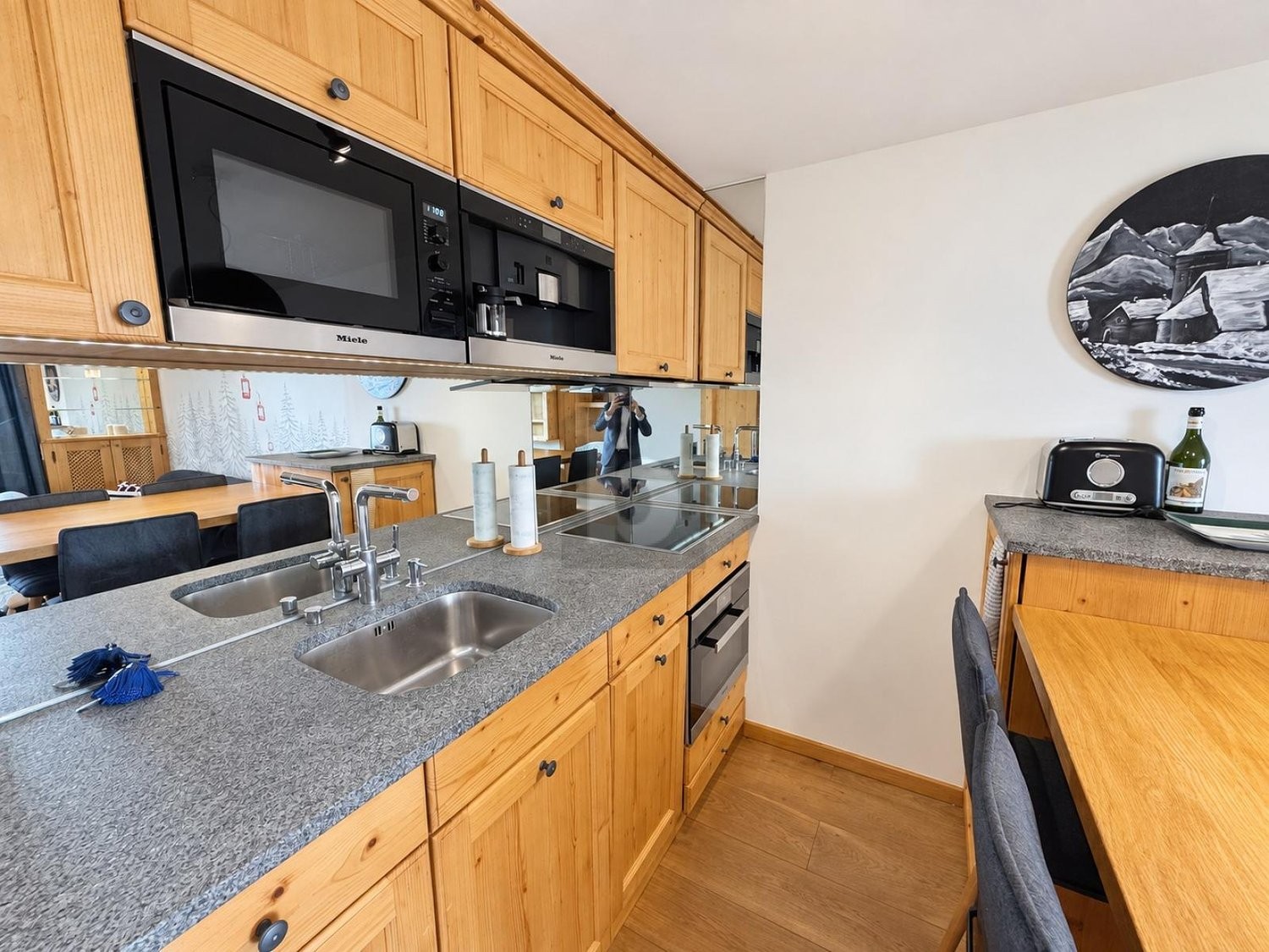 Möblierte 4 ½ Zimmer Wohnung, Foto 3 von 4