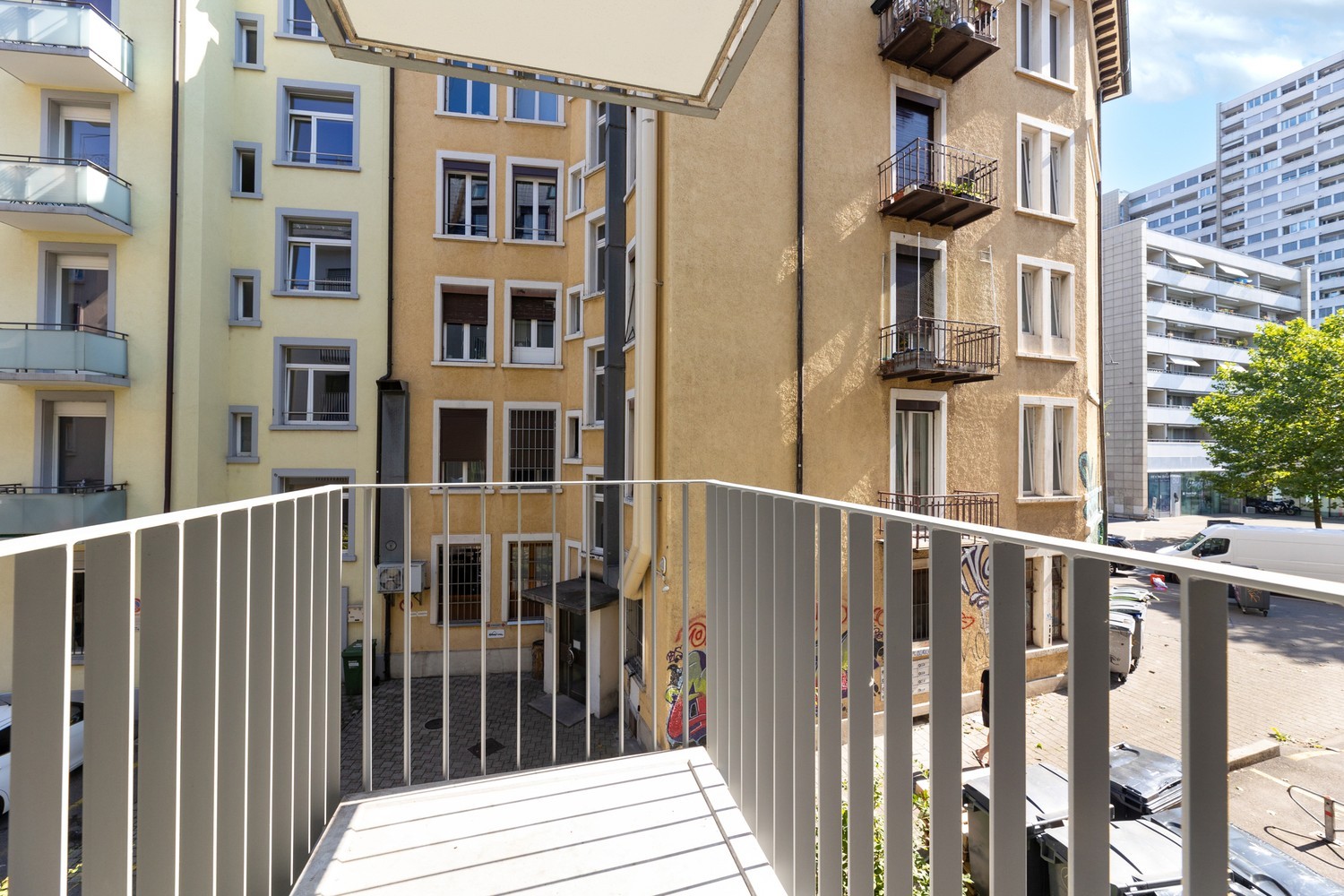 2 ½ Zimmer möblierte Wohnung