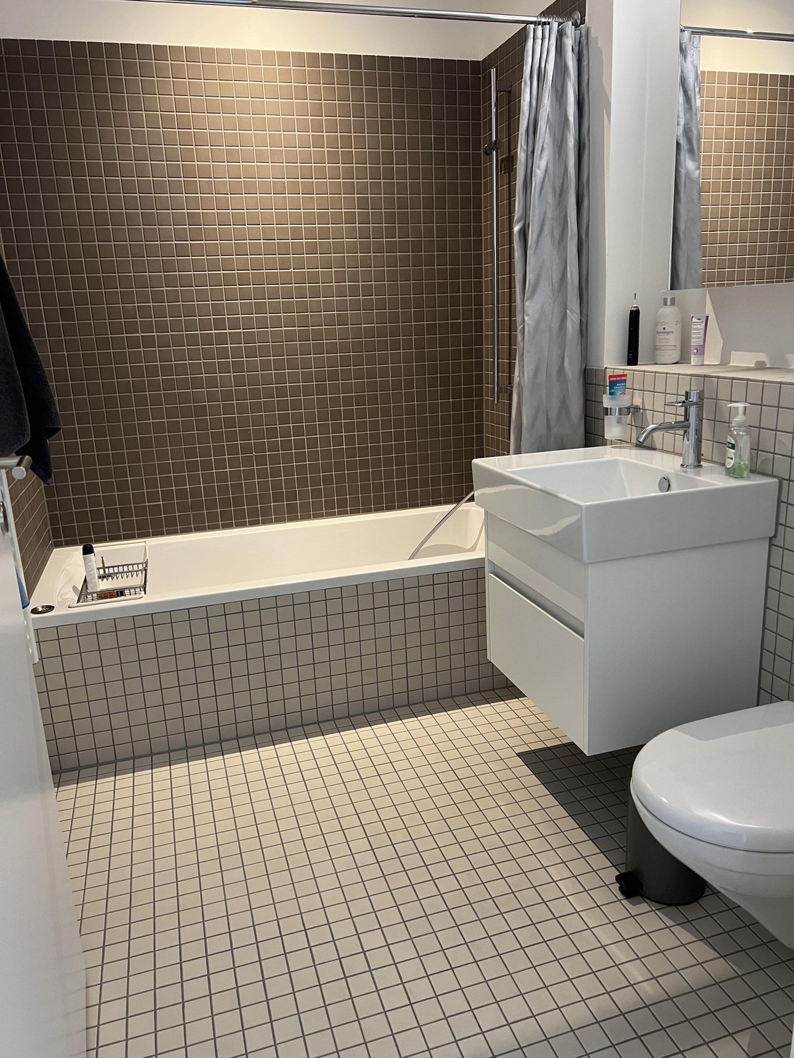 Room in a shared flat, Foto 5 von 5
