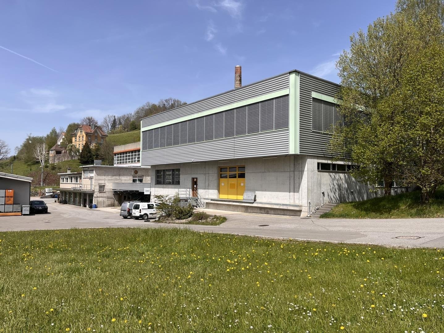 100m² commerciale