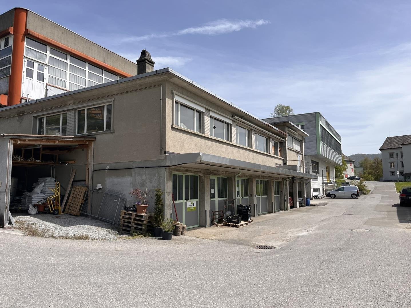 100m² commerciale