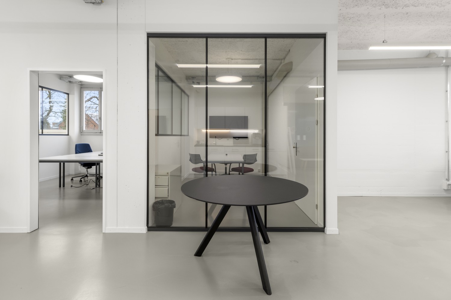 146m² office