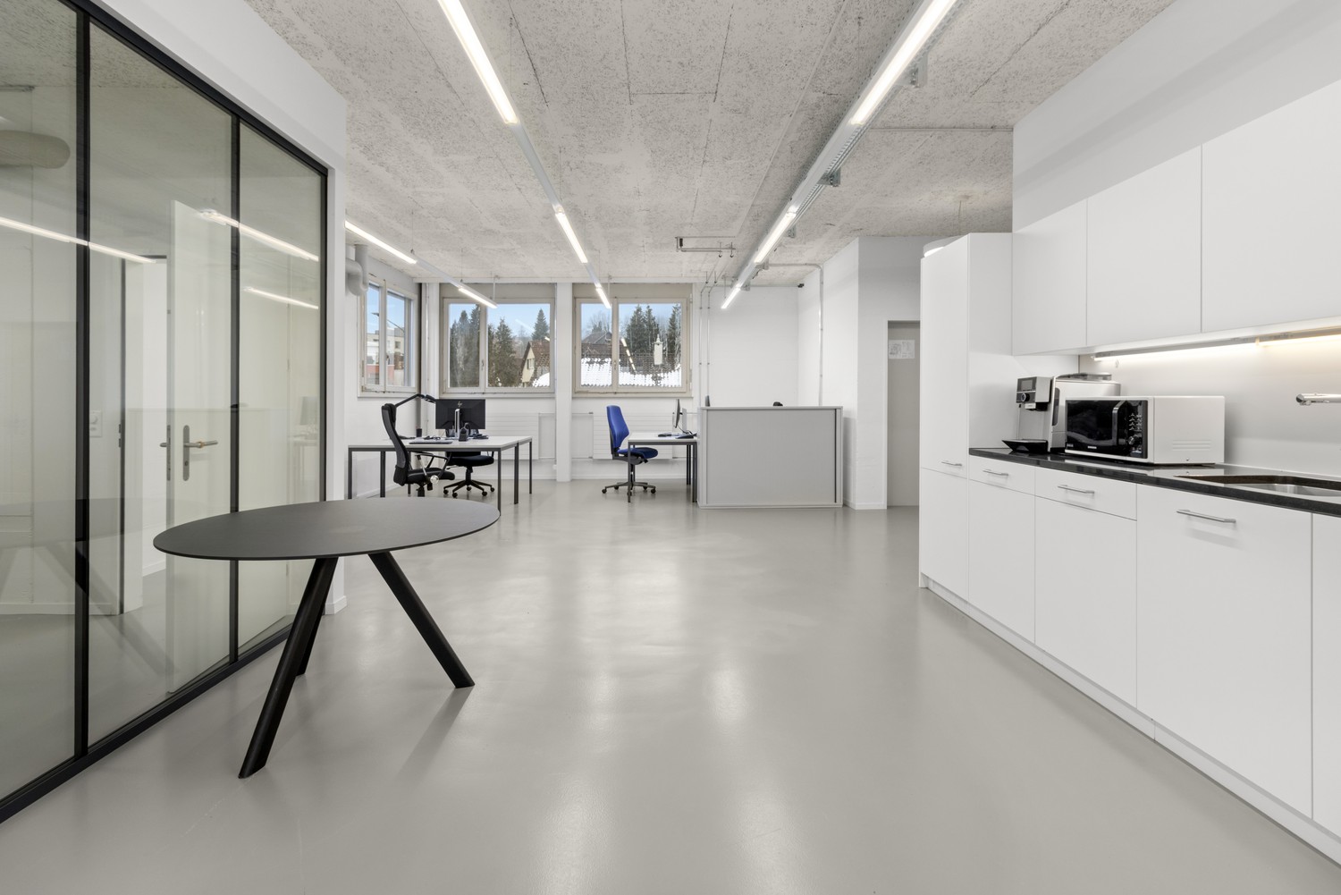 146m² office