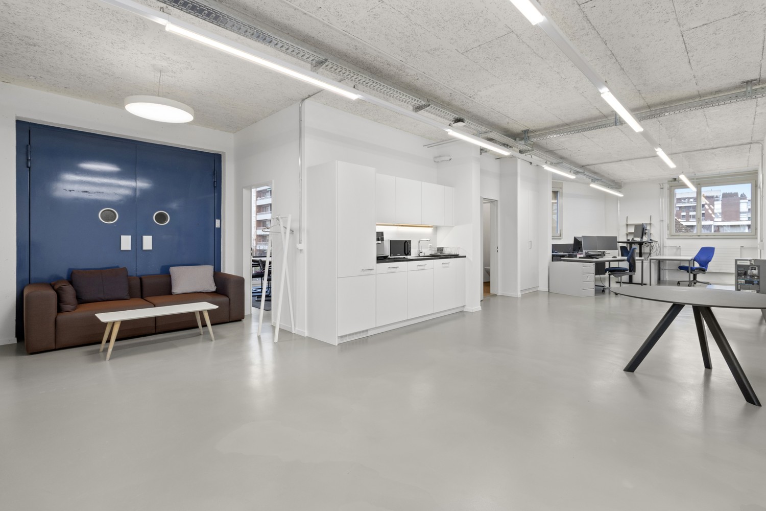 146m² office
