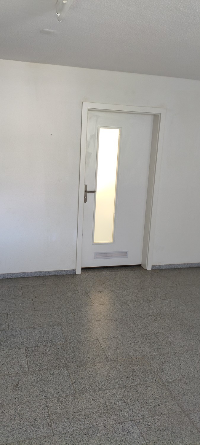 Commercial, Foto 3 von 10