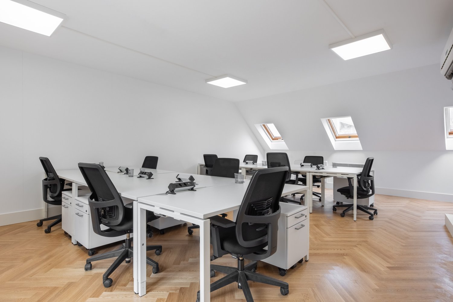 10m² office