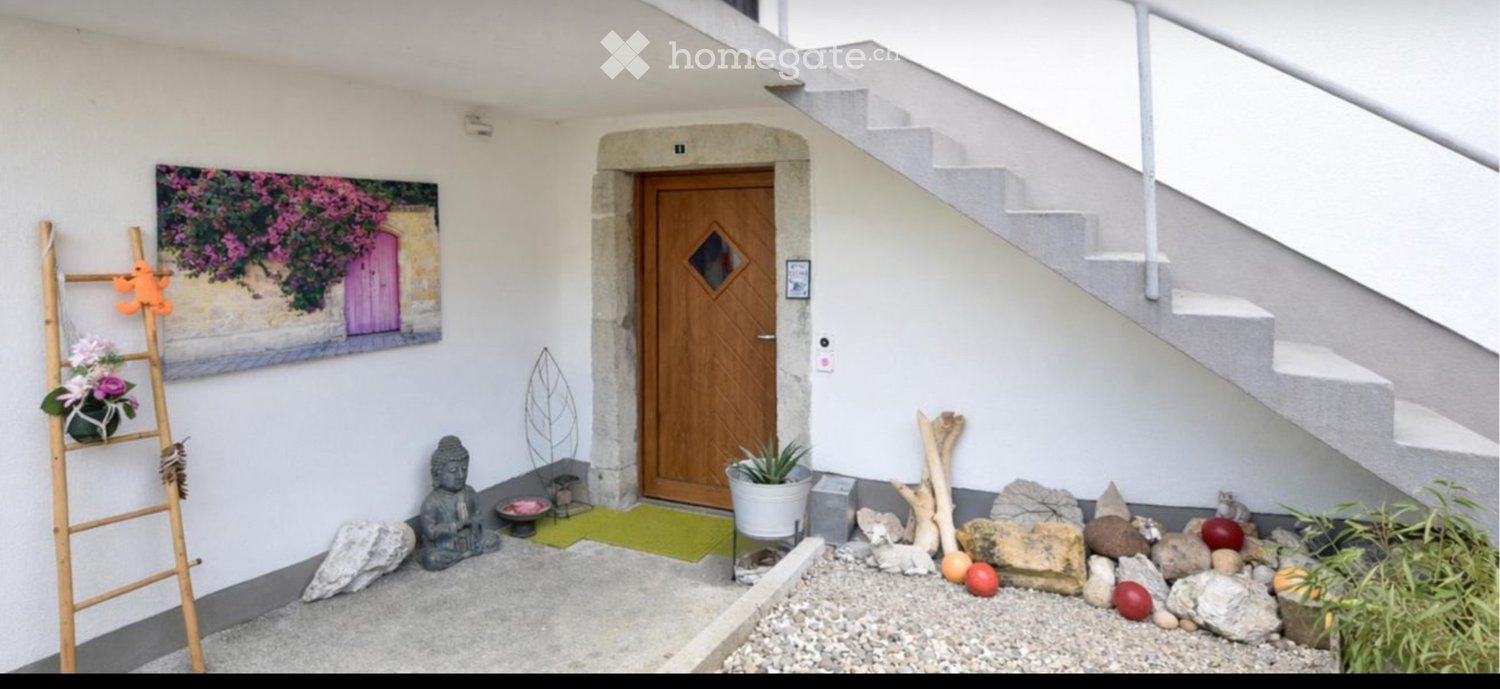 Zu vermieten in einem alten Bauernhaus Große 6-Zimmer-Wohnung mit Garten und Terrasse, Foto 2 von 5