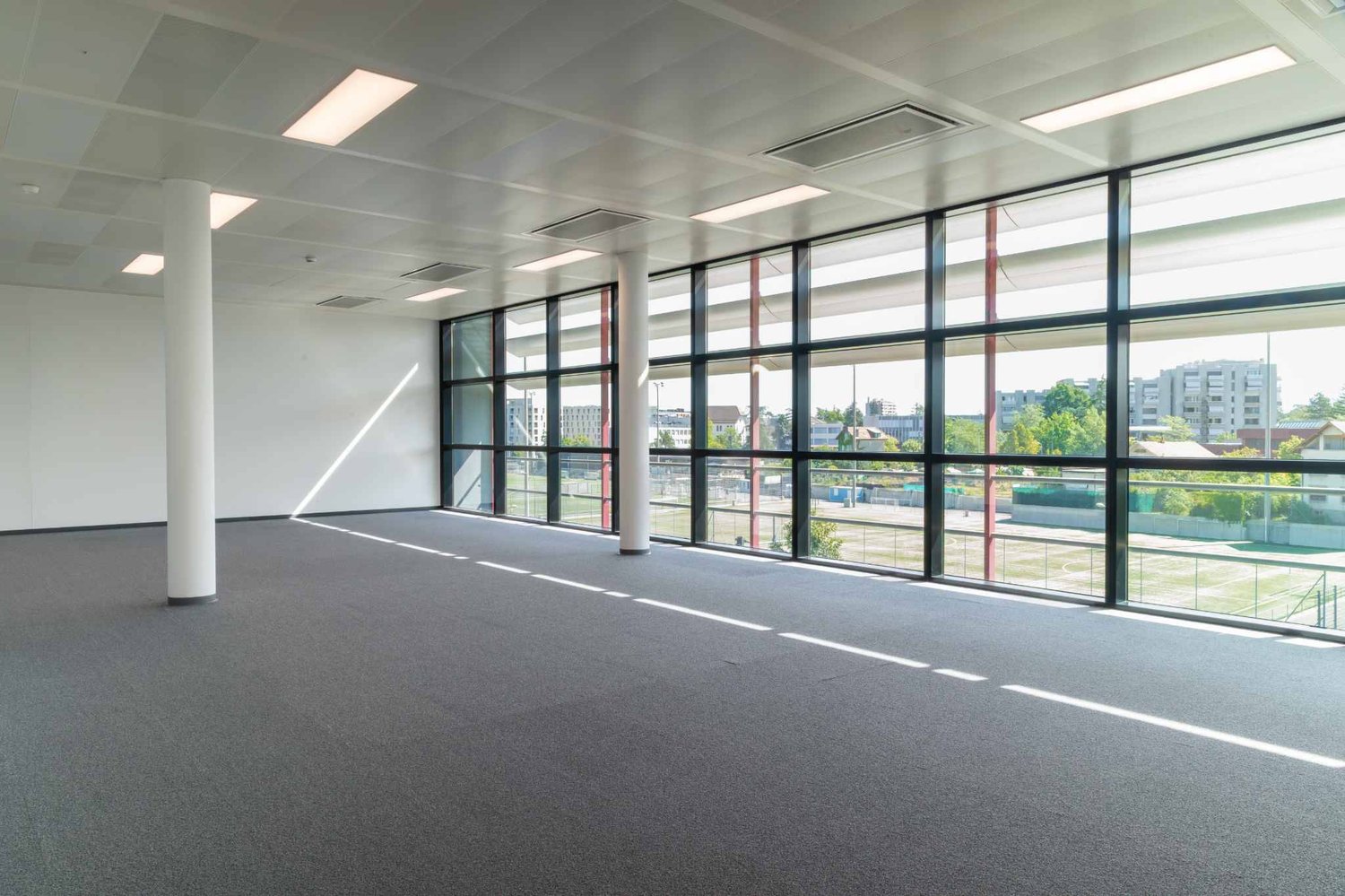 257m² office