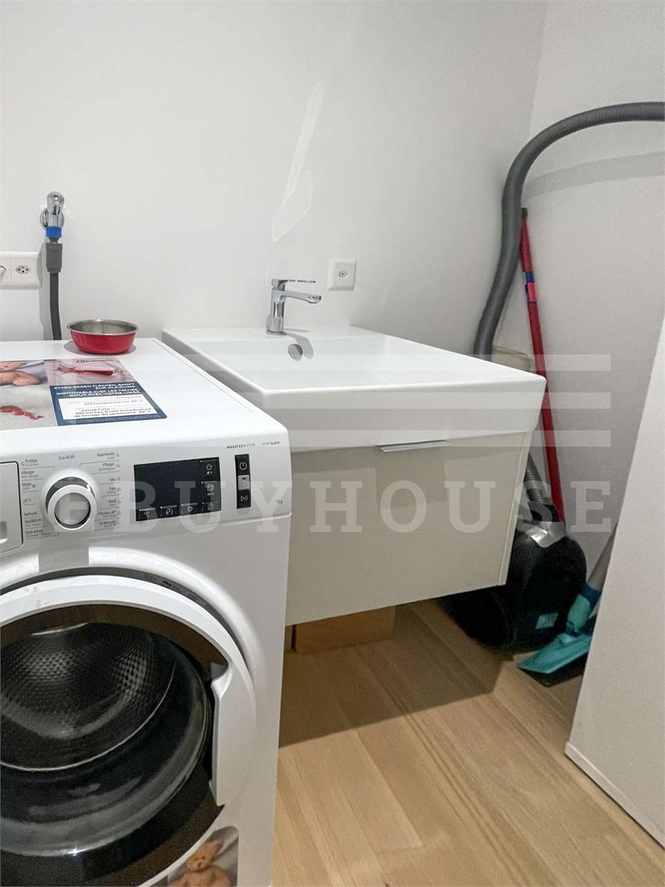 4 ½ Zimmer möblierte Wohnung