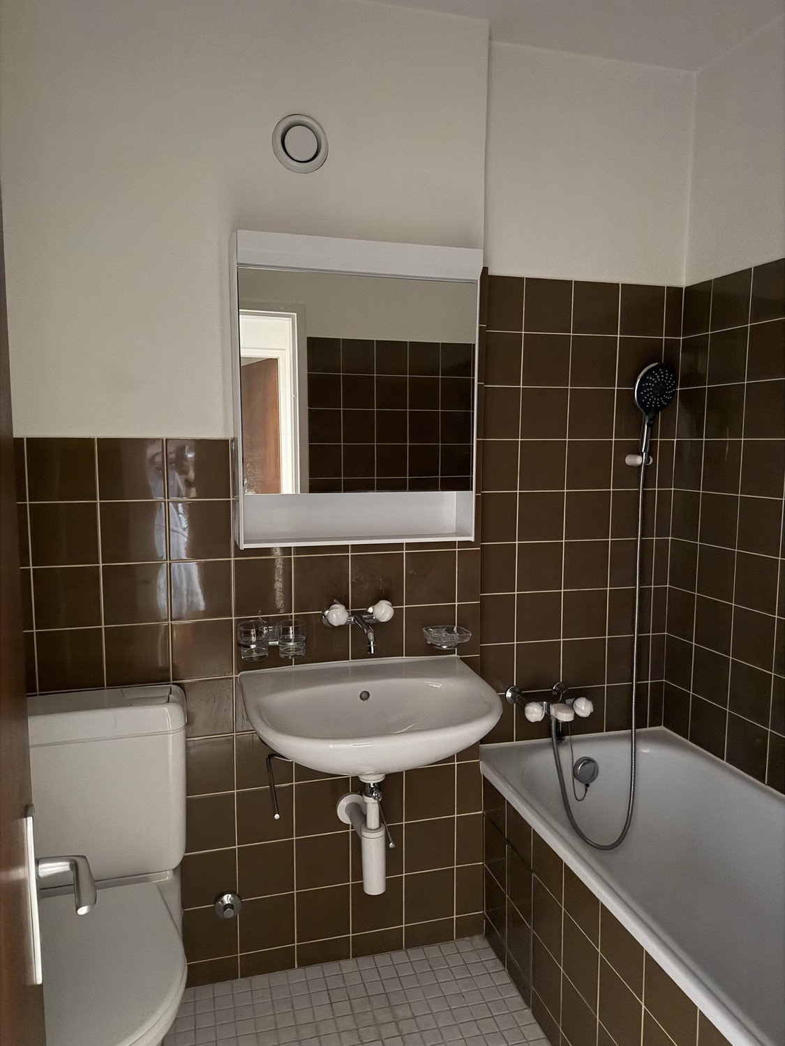 1 room apartment, Foto 4 von 5