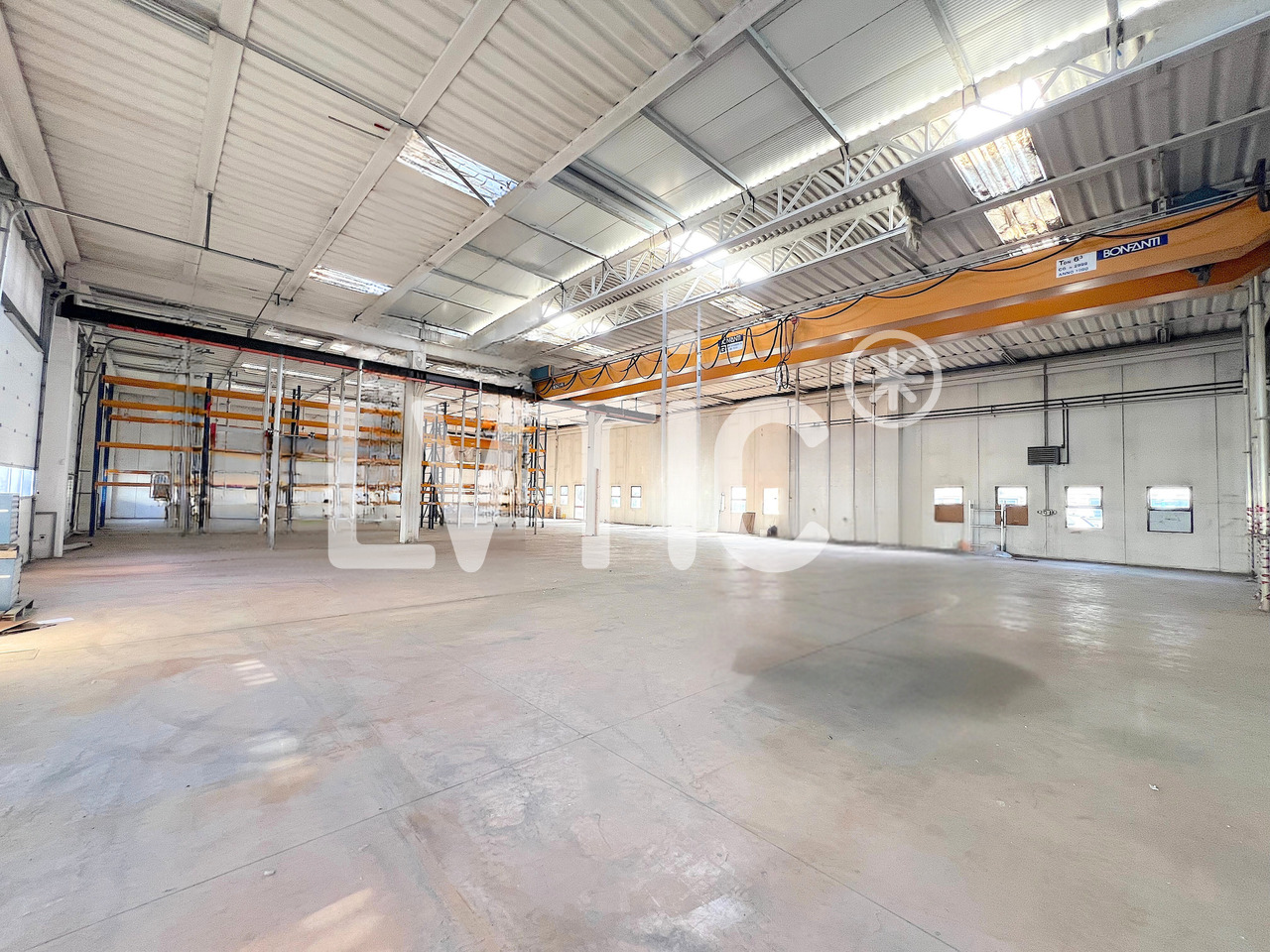 2000m² industrial object, Foto 5 von 10