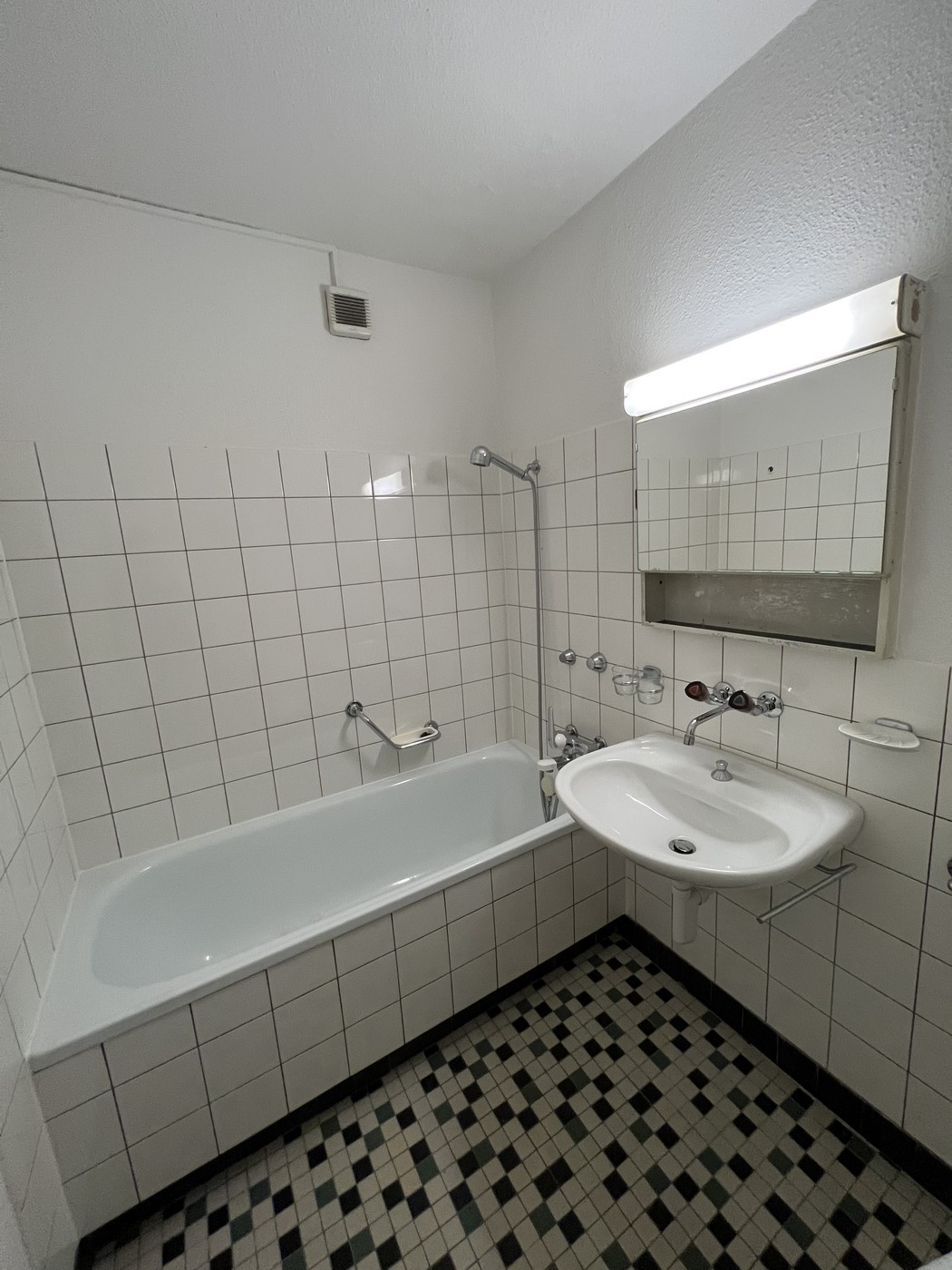 Room in a shared flat, Foto 3 von 6