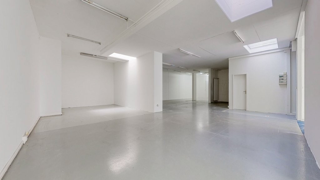 244m² shop, Foto 4 von 10
