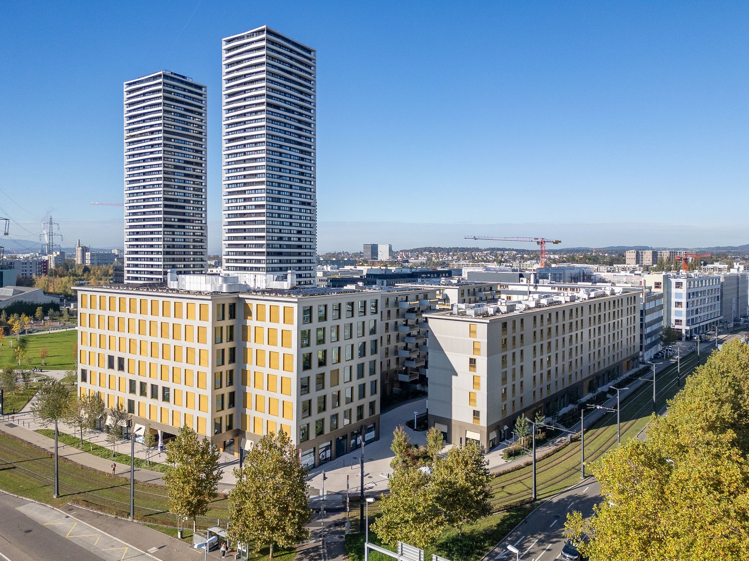 97m² office