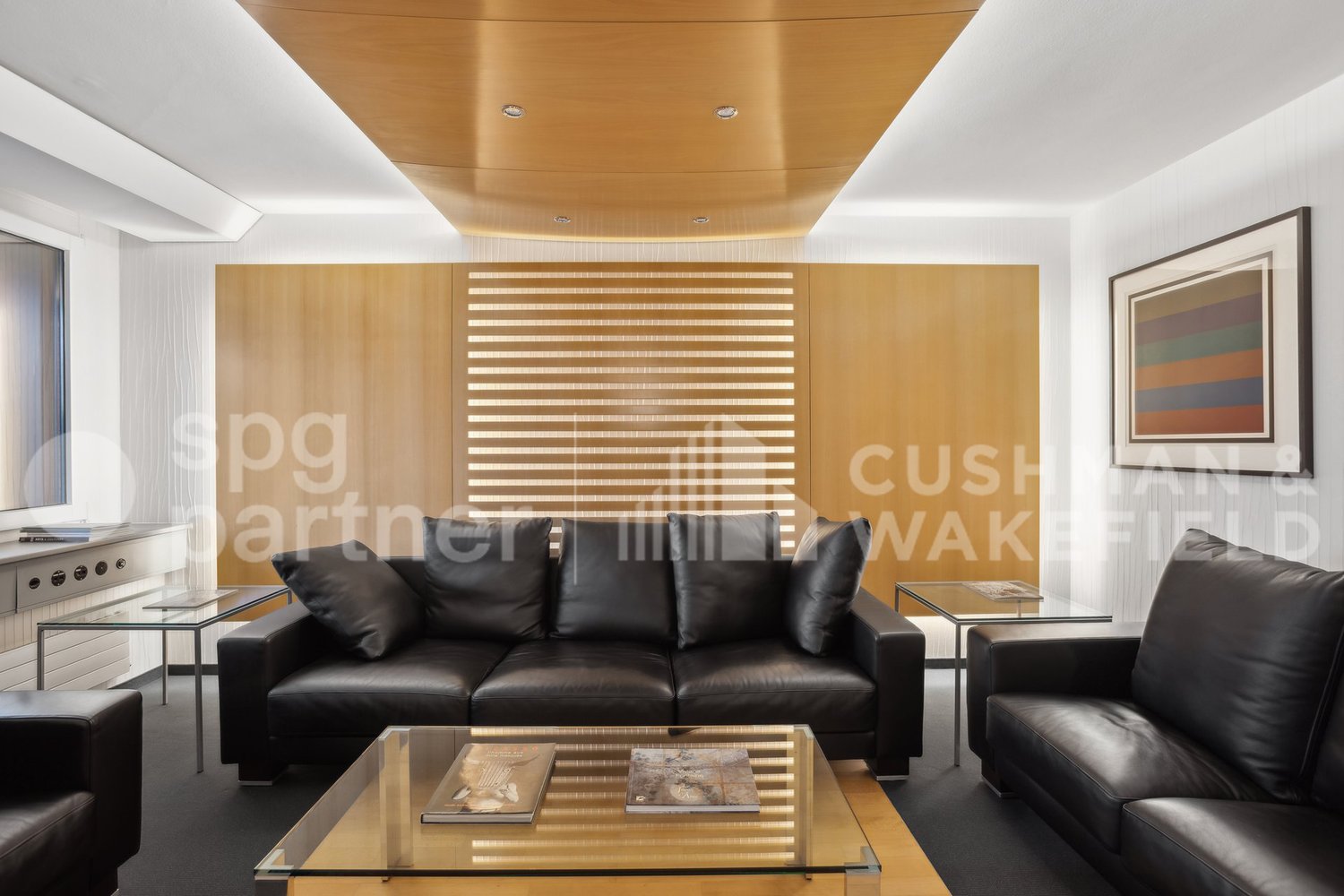 170m² office