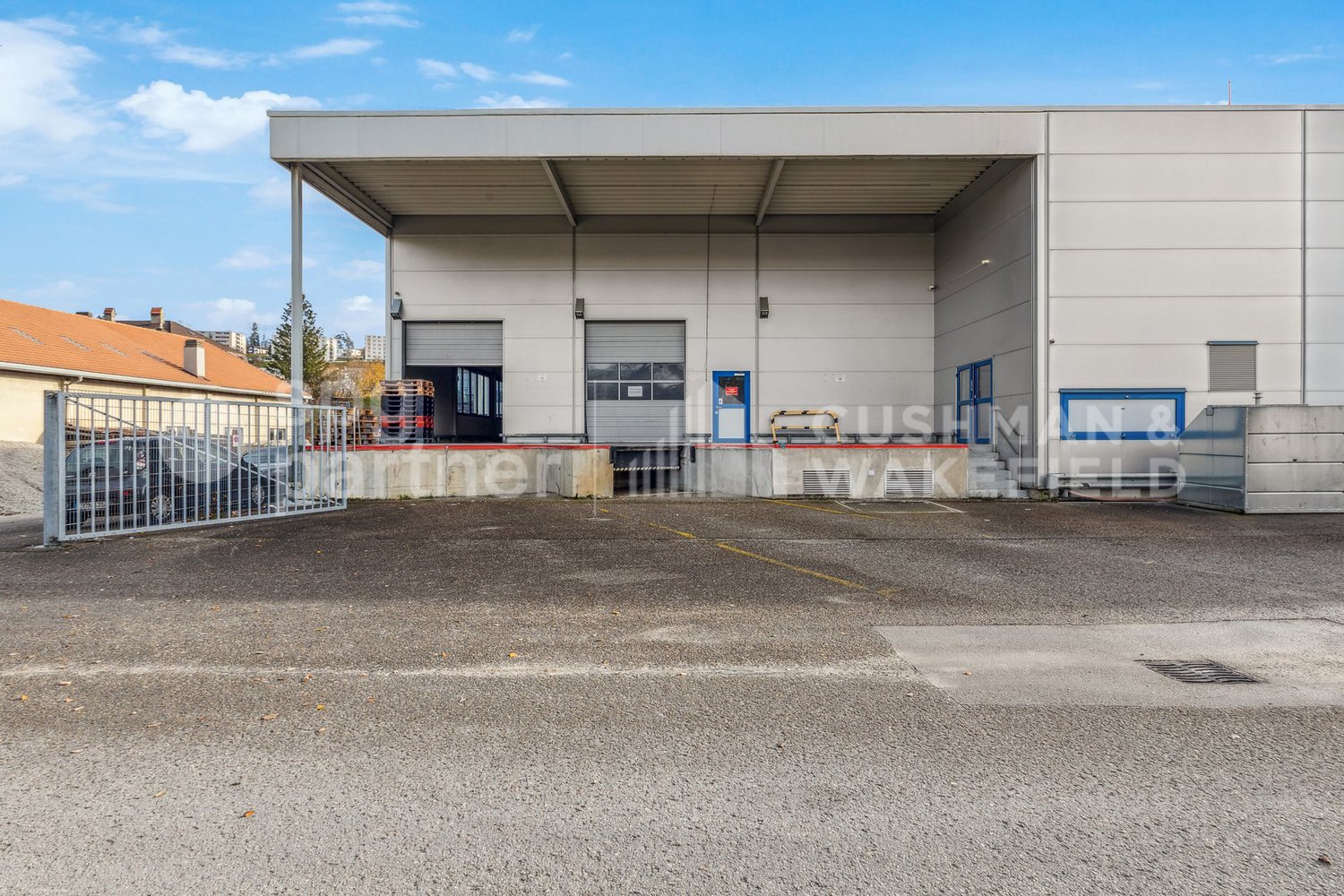 2000m² commercial, Foto 1 von 10