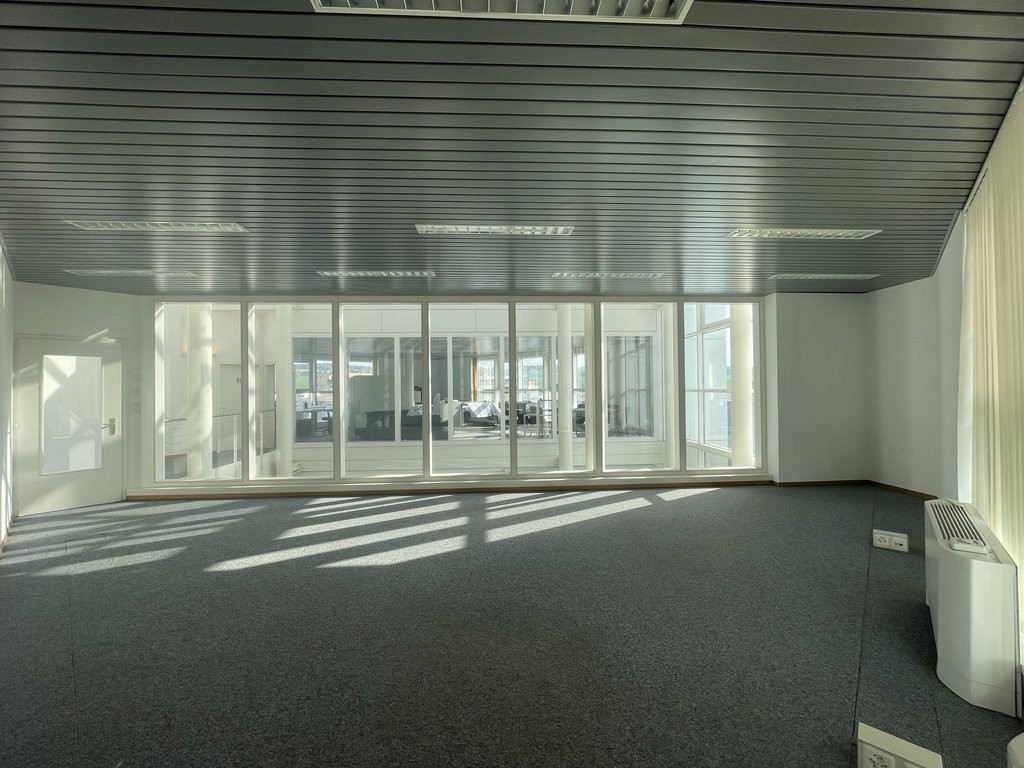 42m² office