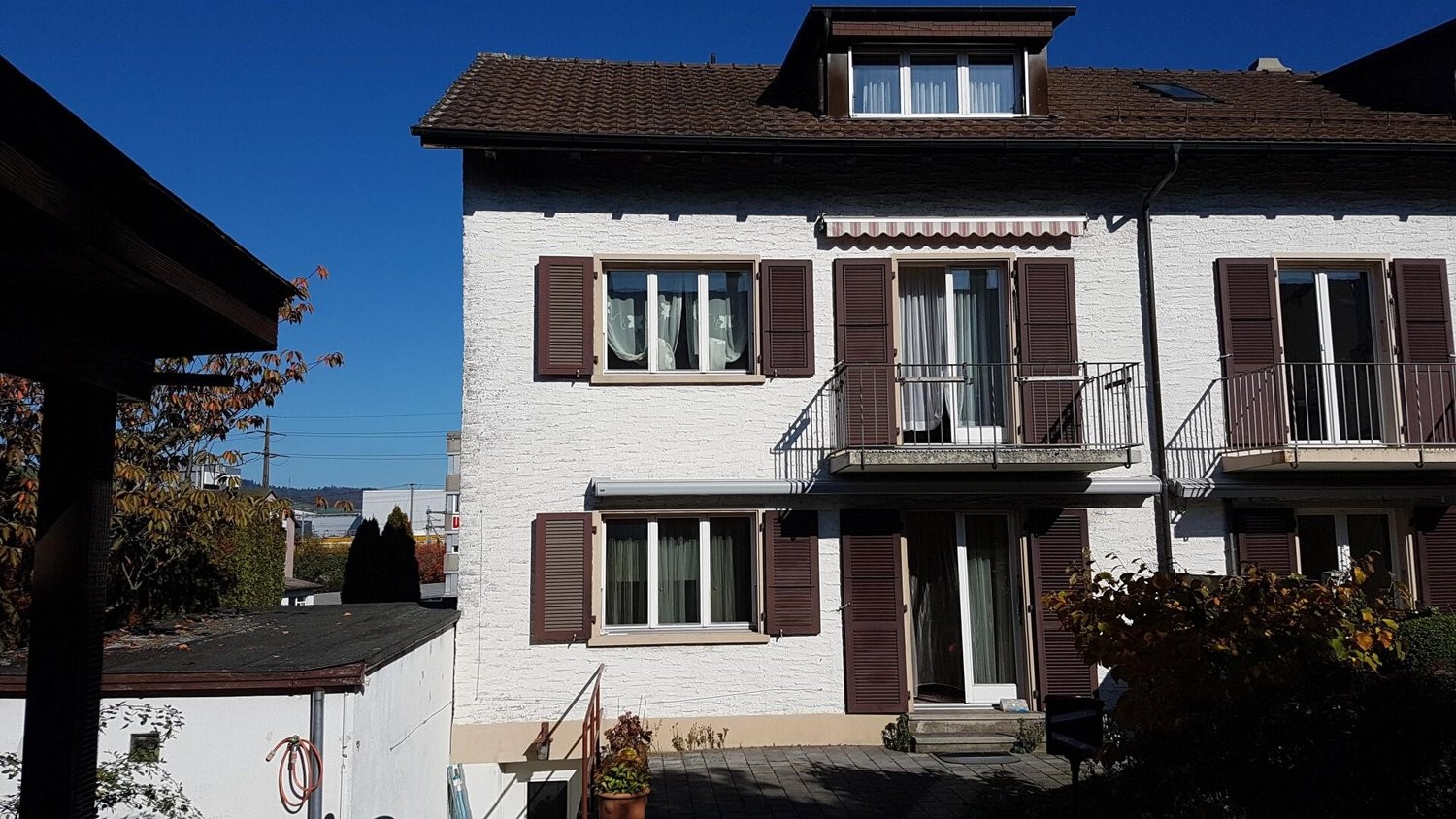 6 rooms row house