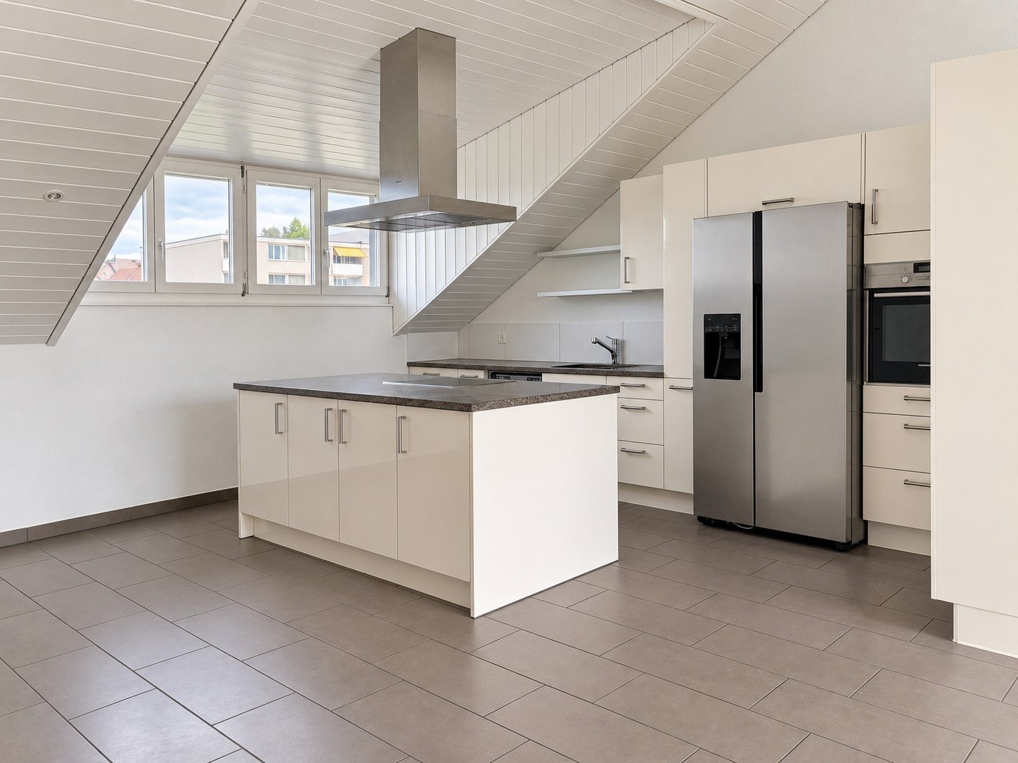Appartement de toit de 3 ½ pièces