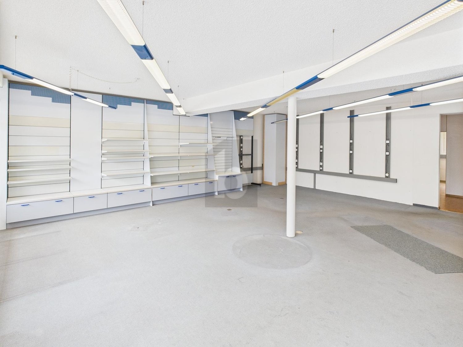 negozio di 190m²