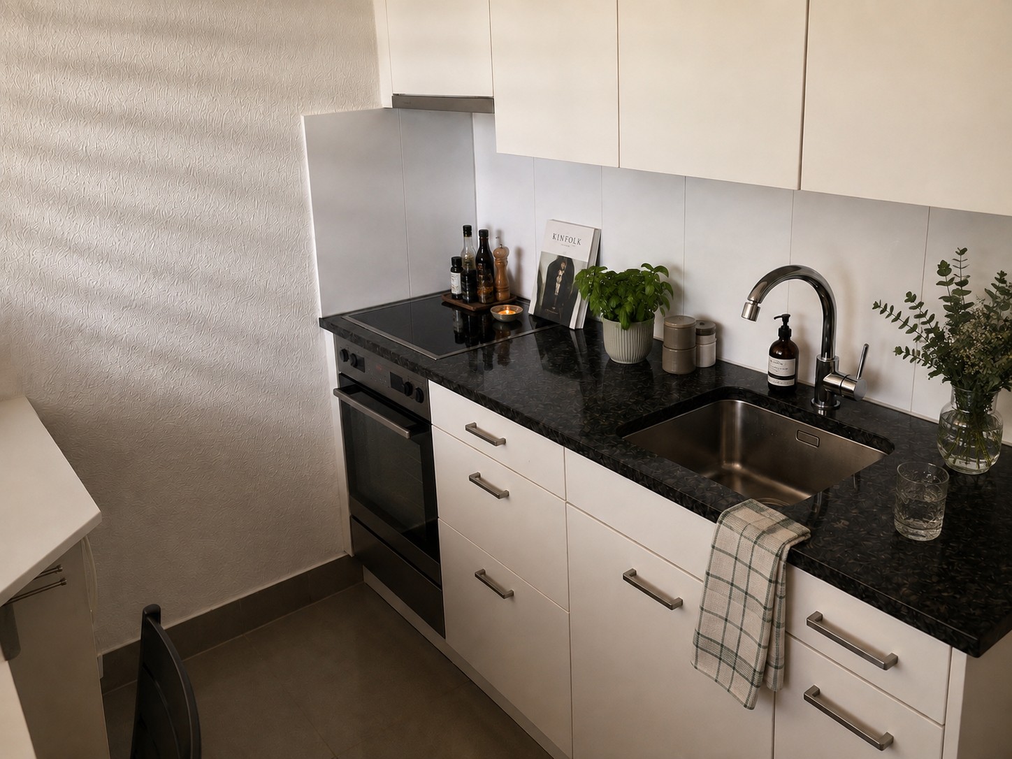 1 room apartment, Foto 6 von 9