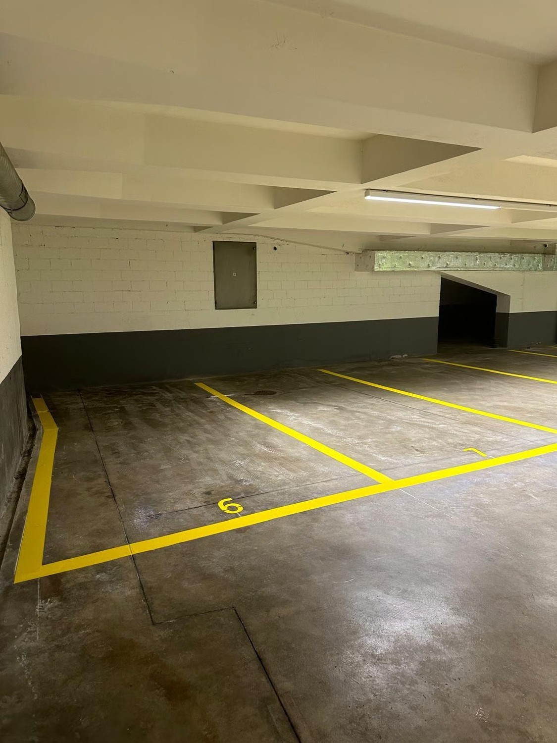 Underground slot