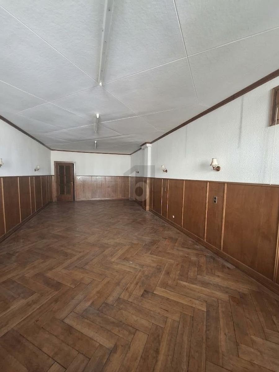 20 Zimmer Mehrfamilienhaus, Foto 2 von 4