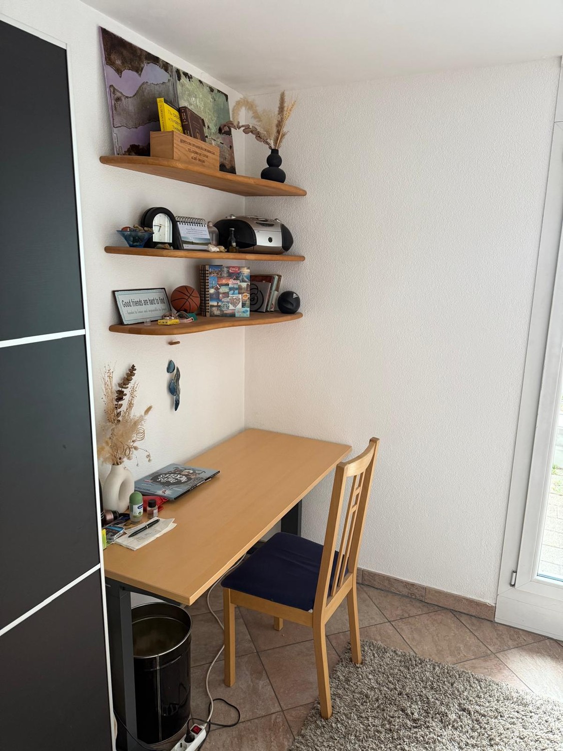 Chambre dans un appartement partagé