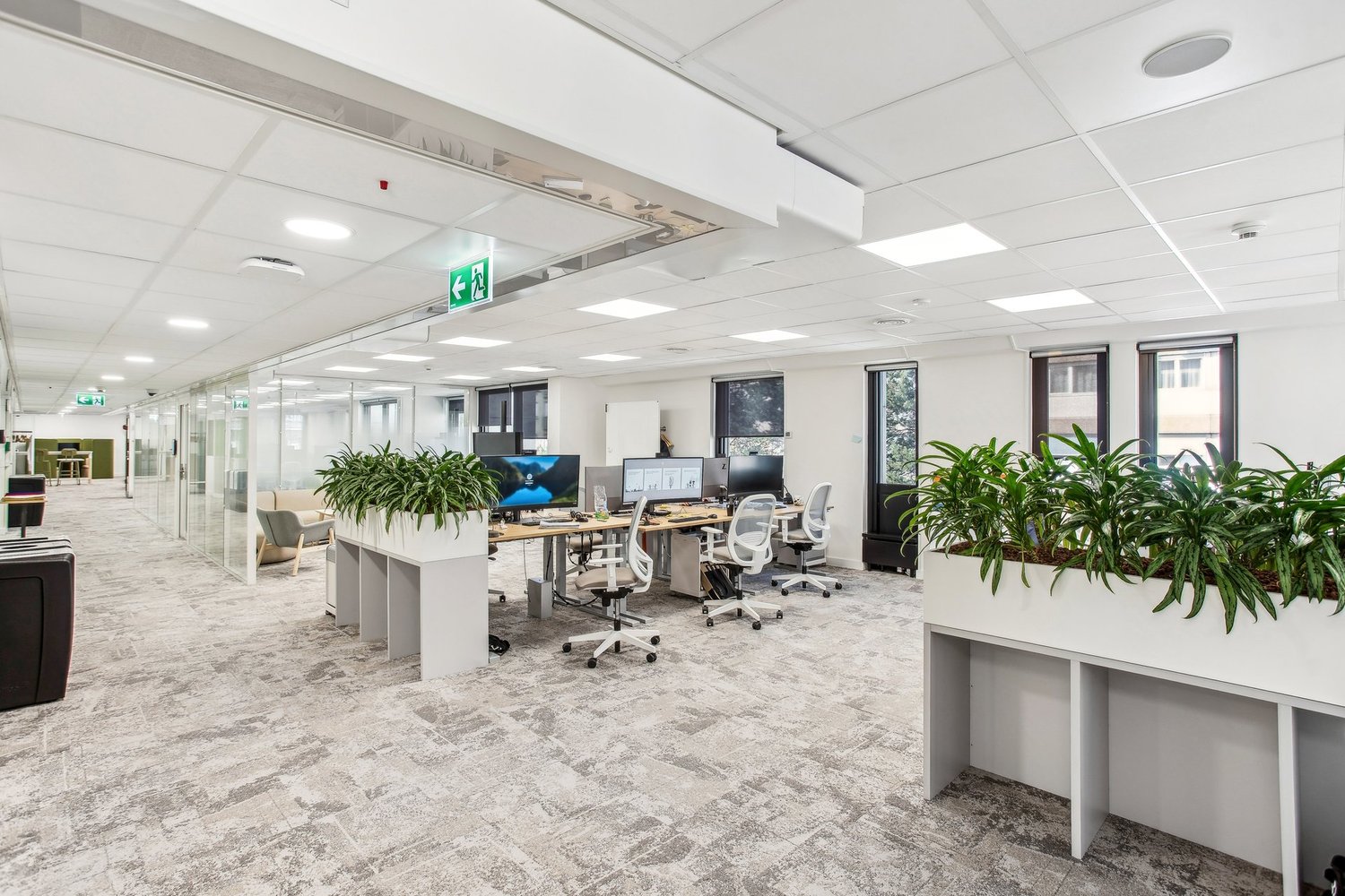 2300m² ufficio