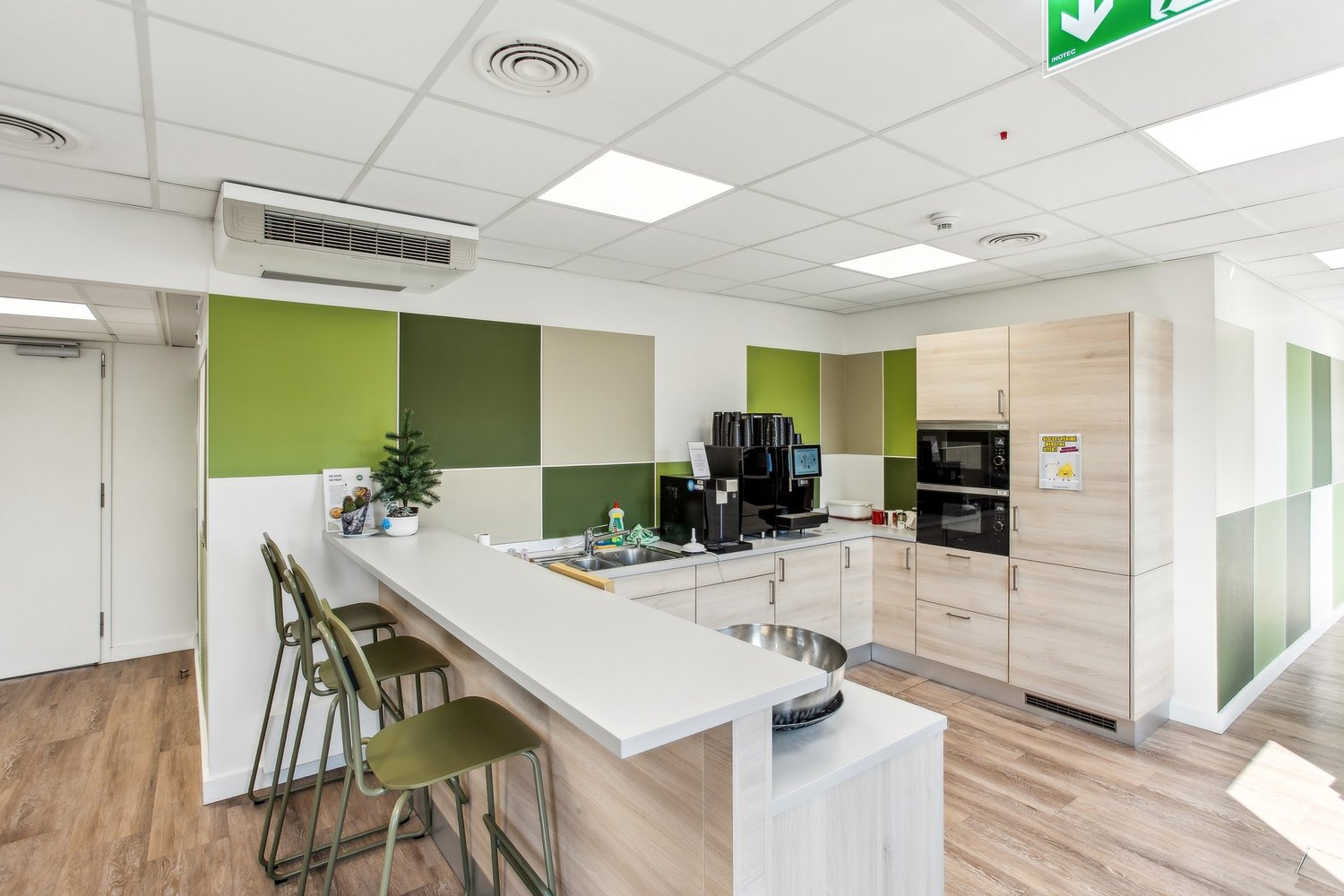 2300m² ufficio