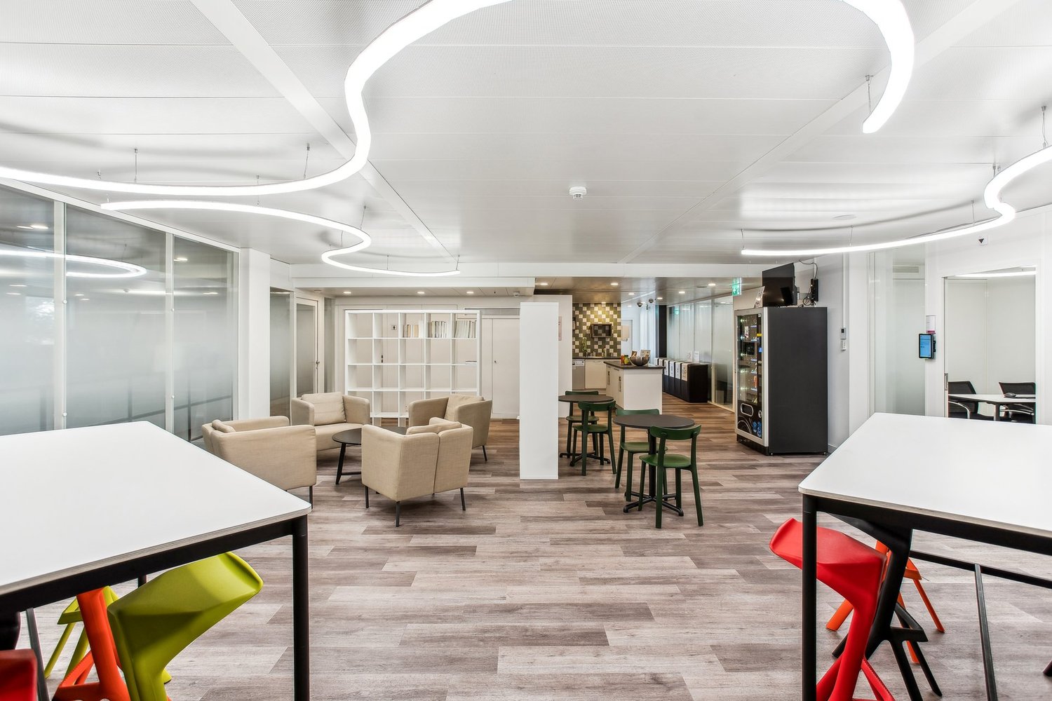 2300m² ufficio