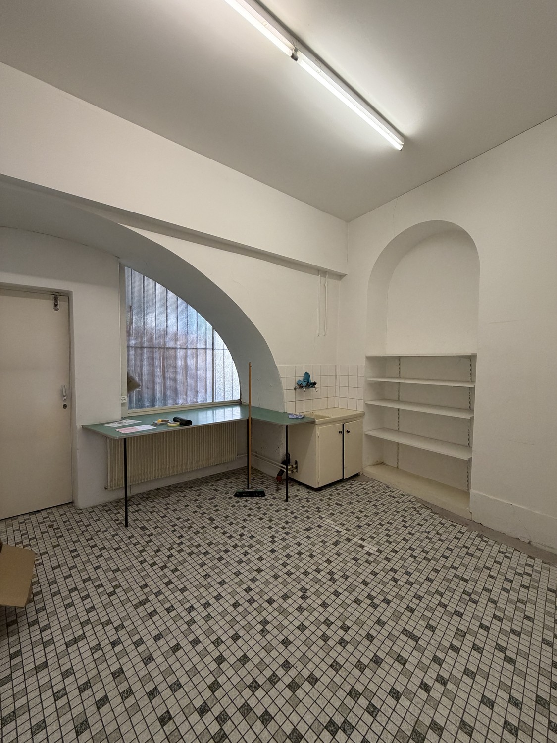 120-120m² commercial