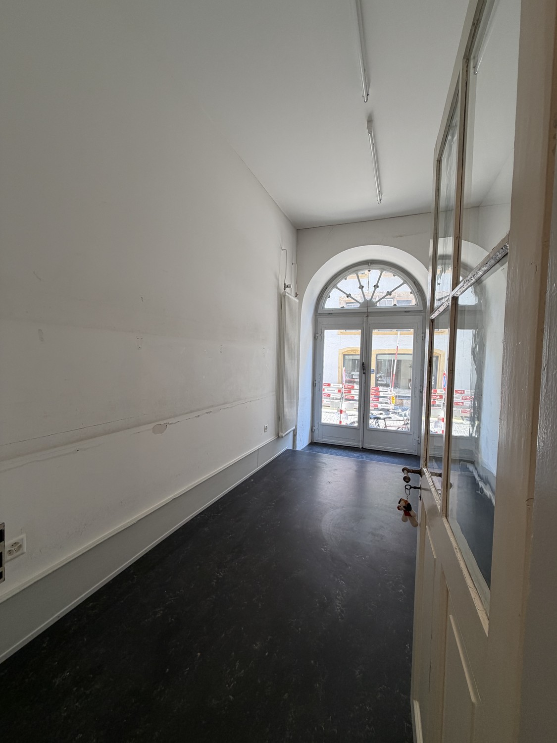 120-120m² commercial