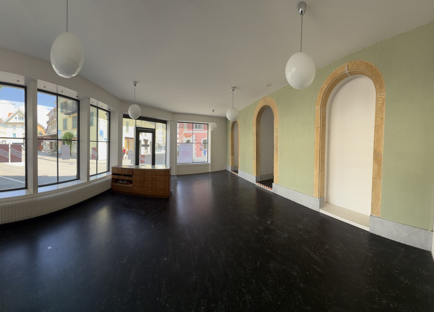 120-120m² commercial