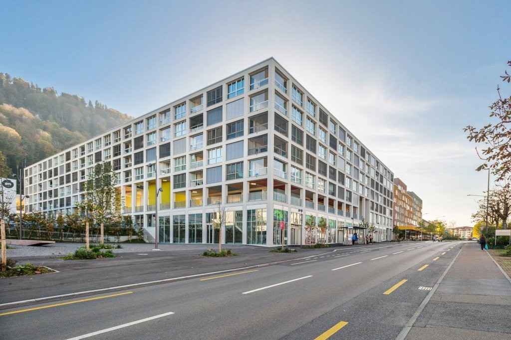 375m² shop, Foto 1 von 9