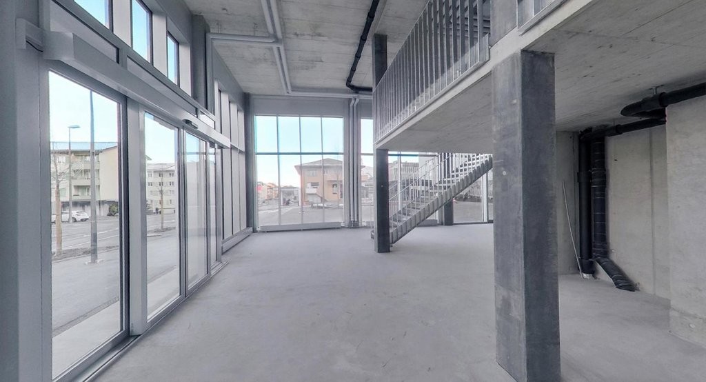 375m² shop, Foto 2 von 9