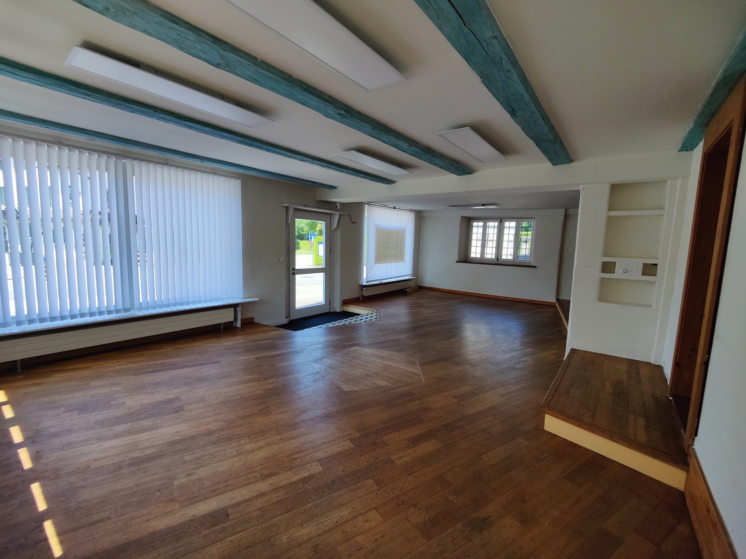 60m² commerciale