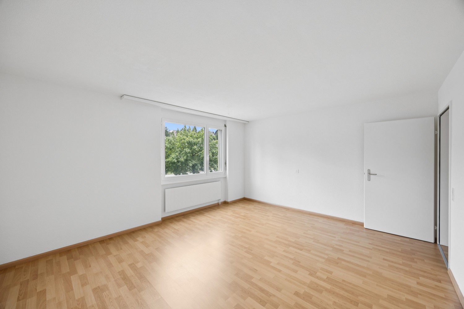 5 rooms apartment, Foto 8 von 10