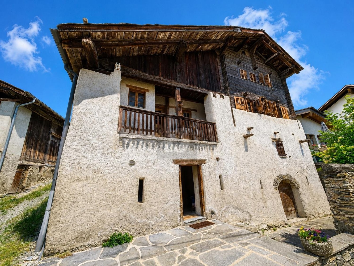 6-Zimmer-Einfamilienhaus